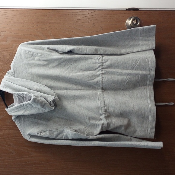 Women's Gray Hoodie Jacket Size M & XL NWOT - Picture 4 of 5